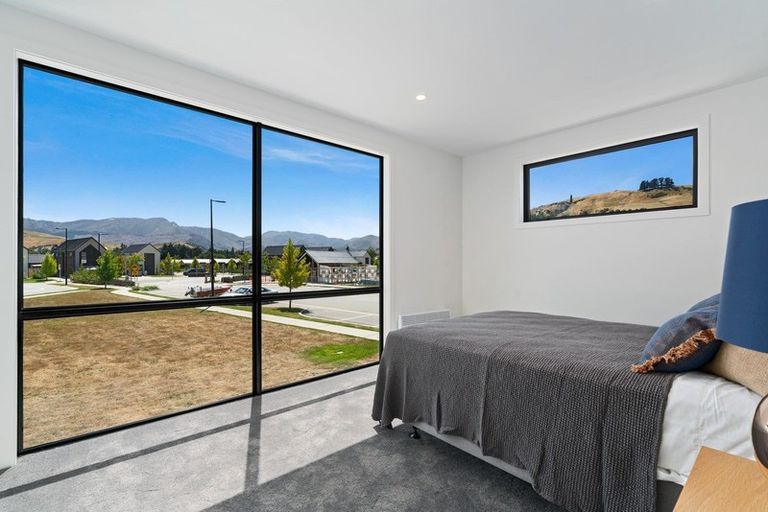 Photo of property in 2 Lauder Street, Lake Hayes, Queenstown, 9304