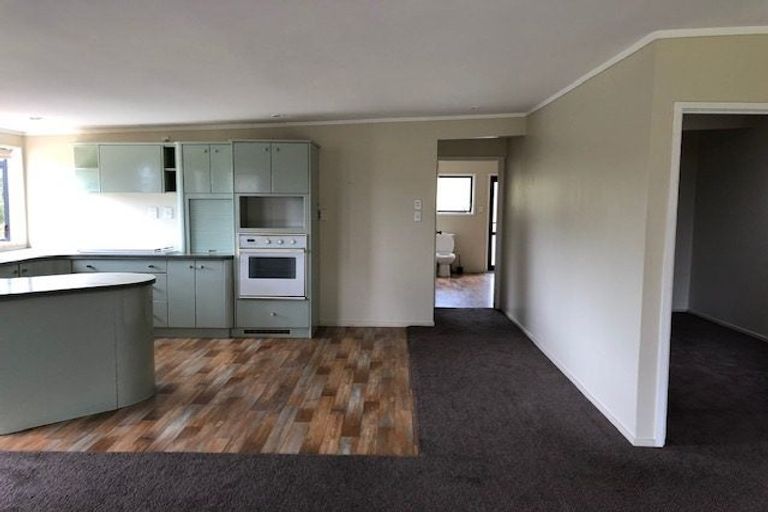 Photo of property in 39 Murphys Road, Totara Park, Auckland, 2019