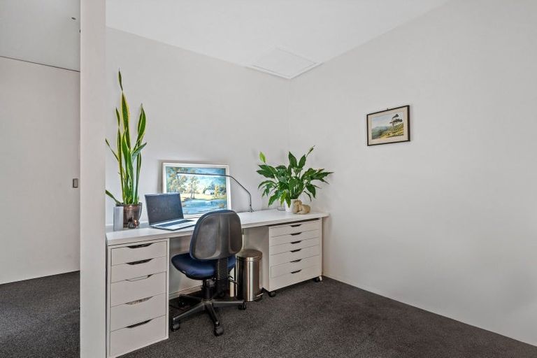 Photo of property in 94 Sidlaw Street, Strathmore Park, Wellington, 6022