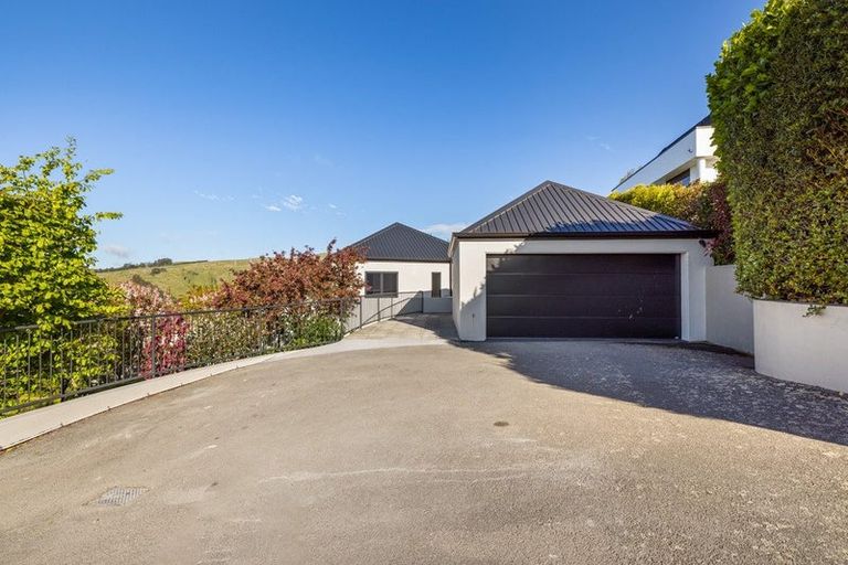 Photo of property in 29 Harry Ell Drive, Cashmere, Christchurch, 8022