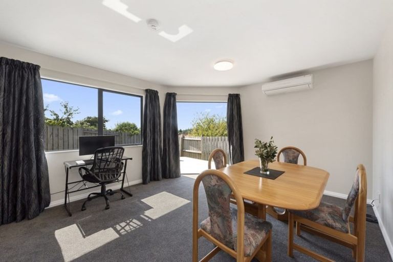 Photo of property in 57 Forest Lake Road, Forest Lake, Hamilton, 3200