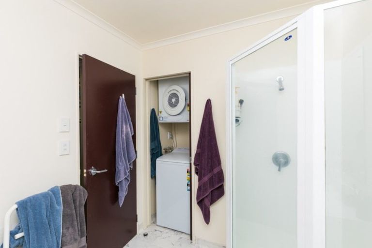 Photo of property in Terrace Heights Apartments, 12b/163 The Terrace, Wellington Central, Wellington, 6011
