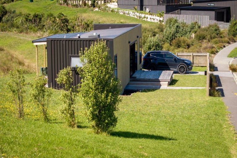 Photo of property in 11 Omahina Street, Raglan, 3225