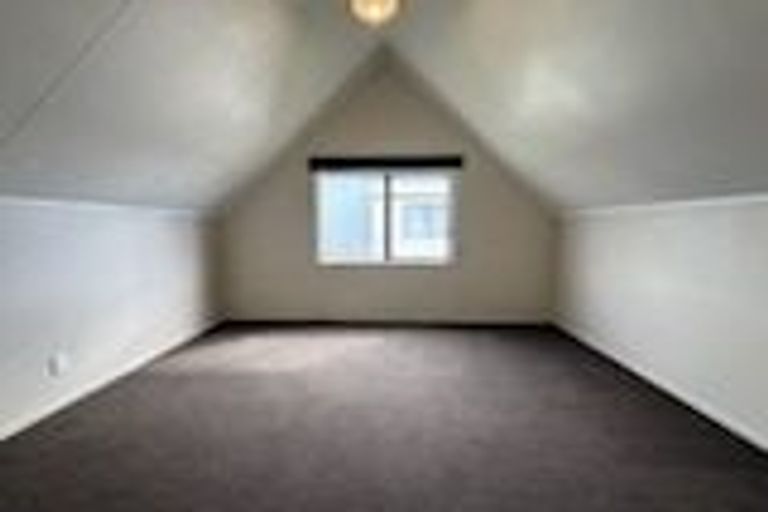 Photo of property in 30 Ngata Street, Palmerston North, 4410