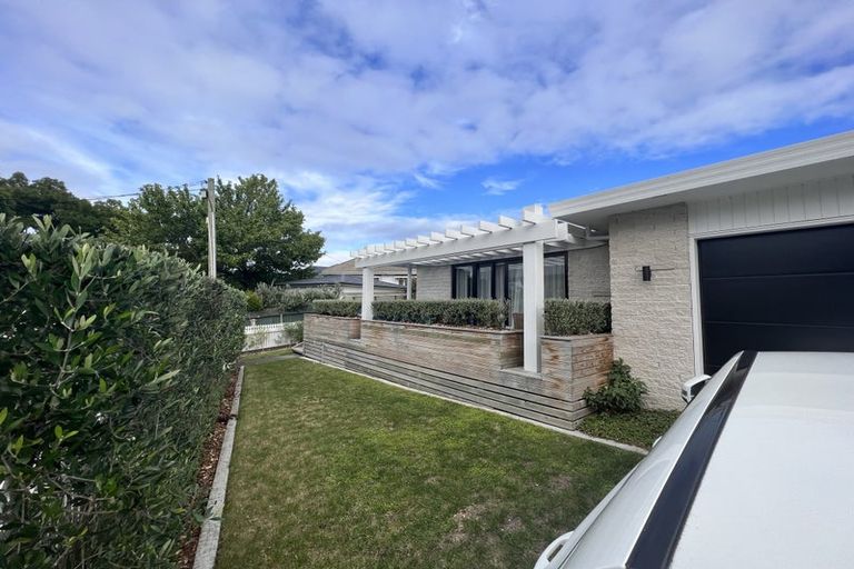 Photo of property in 1/46 Campbell Street, Havelock North, 4130