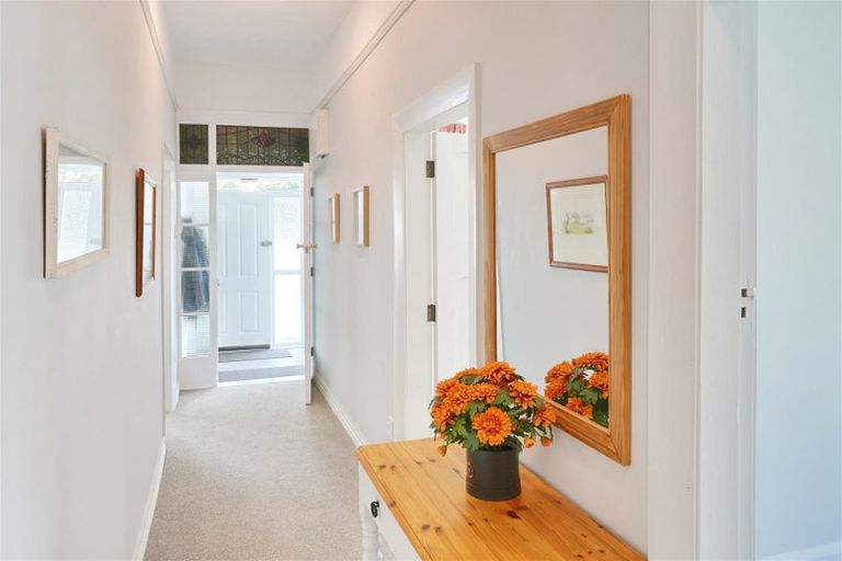 Photo of property in 46 Woodville Street, Edgeware, Christchurch, 8013