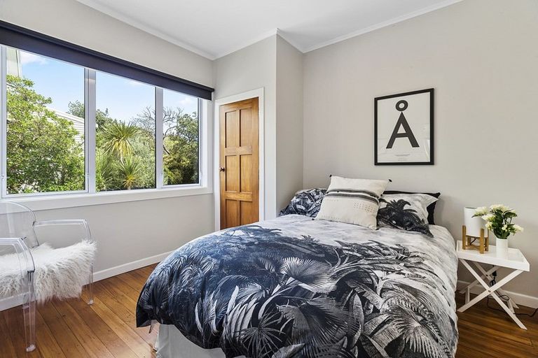 Photo of property in 59 Sidlaw Street, Strathmore Park, Wellington, 6022