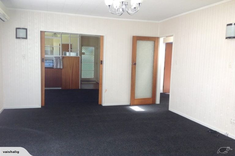 Photo of property in 40 Hinau Street, Woburn, Lower Hutt, 5011