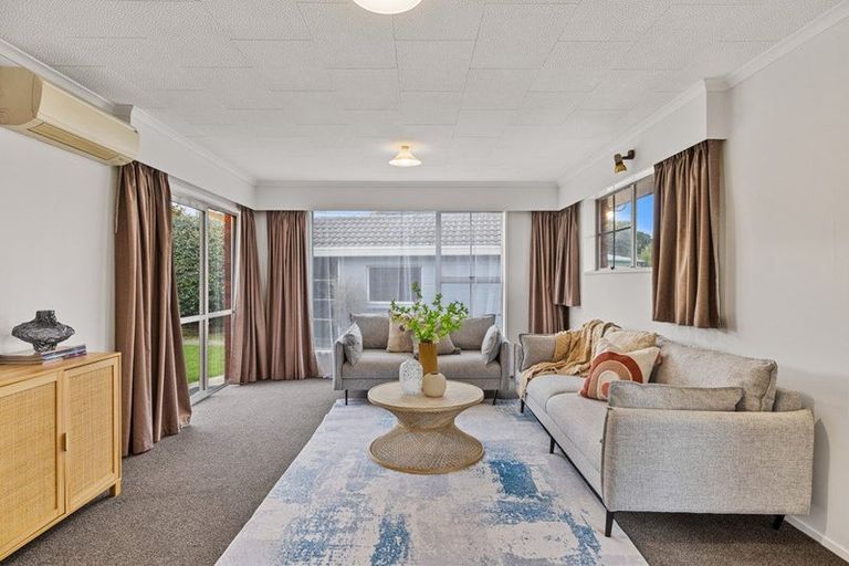 Photo of property in 1/28 Sawtell Place, Northcote, Christchurch, 8052