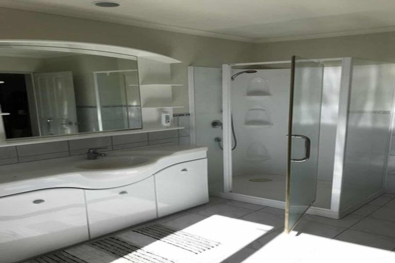 Photo of property in 88b Picasso Drive, West Harbour, Auckland, 0618