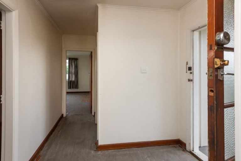 Photo of property in 32 Garvins Road, Hornby, Christchurch, 8042