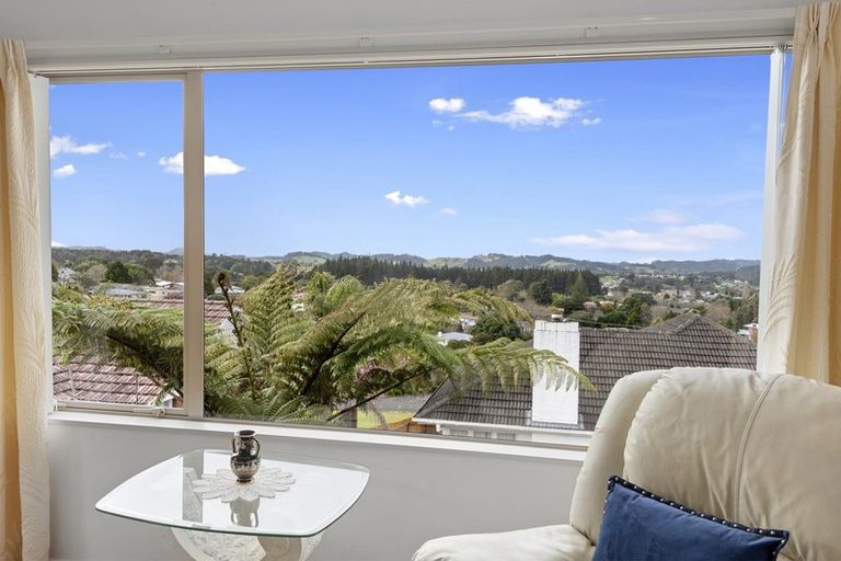 Photo of property in 11a Grand View Road, Te Kamo, Whangarei, 0112