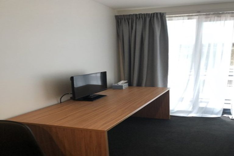 Photo of property in Dual Apartments, 108/142 Vivian Street, Te Aro, Wellington, 6011