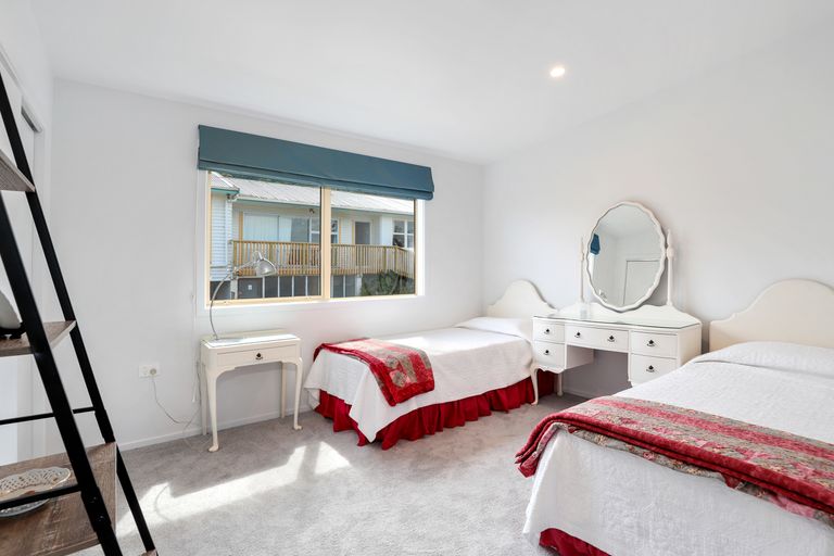 Photo of property in 10 Burgess Street, Te Aroha, 3320