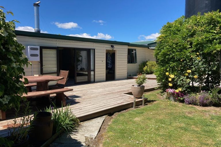 Photo of property in 2-6 Philip Street, Cave, 7984