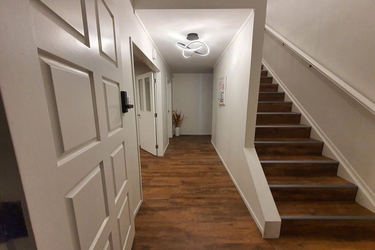 Photo of property in 30 Satara Crescent, Khandallah, Wellington, 6035