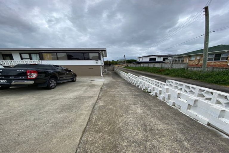 Photo of property in 25 Miles Avenue, Papatoetoe, Auckland, 2025