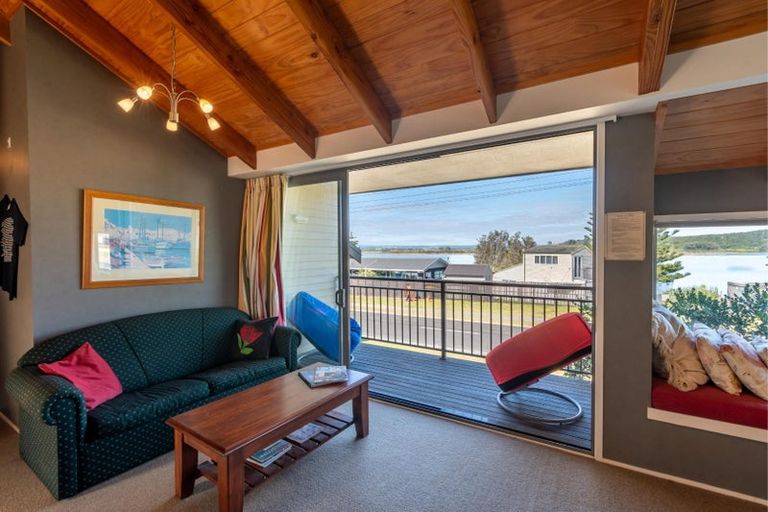 Photo of property in 715 Pukehina Parade, Pukehina, 3189