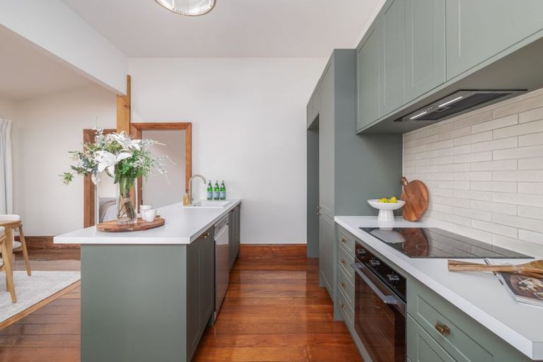 Photo of property in 354 Keyes Road, New Brighton, Christchurch, 8083