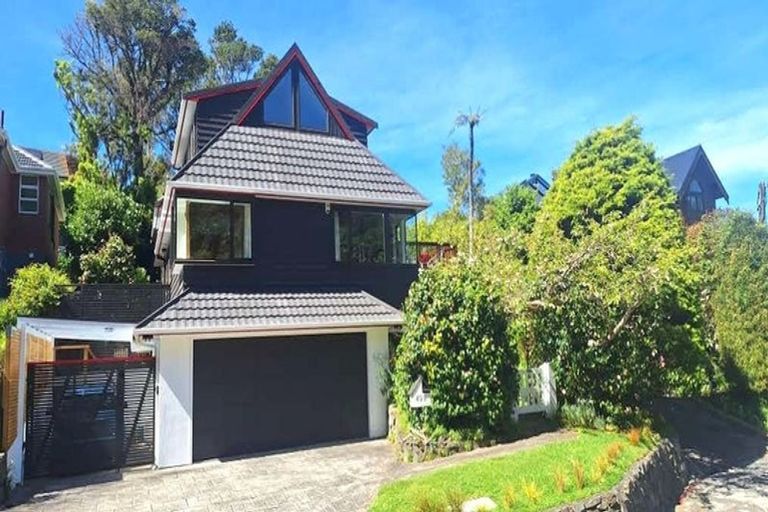 Photo of property in 49b Simla Crescent, Khandallah, Wellington, 6035