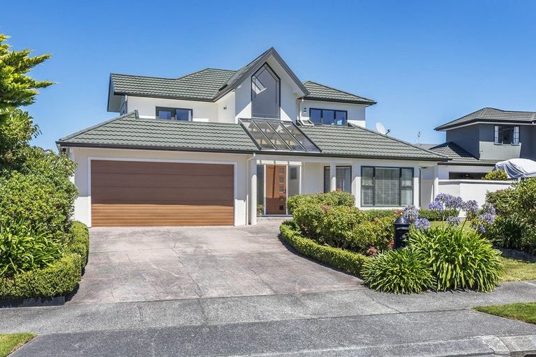 Photo of property in 6 Voyager Way, Whitby, Porirua, 5024