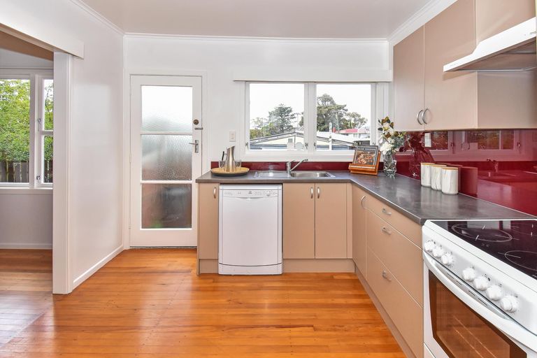 Photo of property in 1/122 Gray Avenue, Papatoetoe, Auckland, 2024