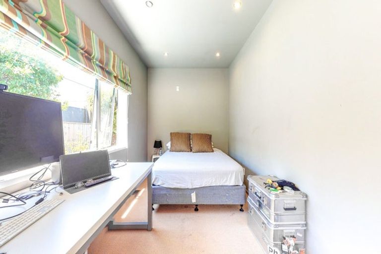 Photo of property in 143 Derwent Street, Island Bay, Wellington, 6023