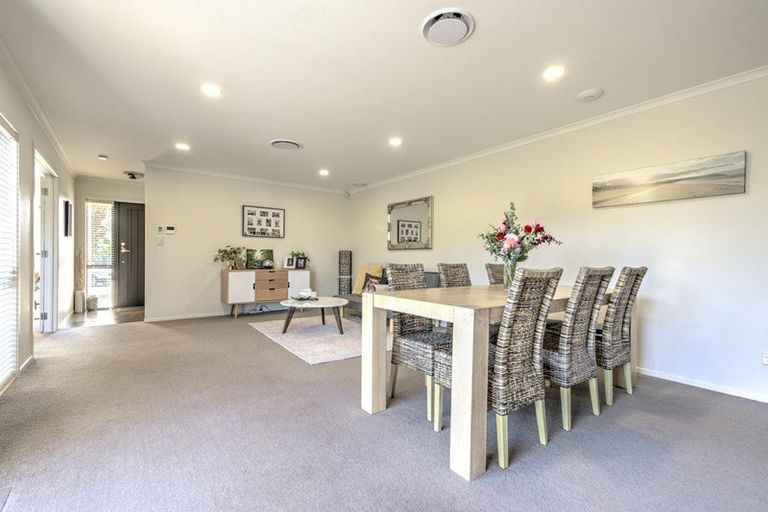 Photo of property in 25 Piwakawaka Court, Rototuna North, Hamilton, 3210