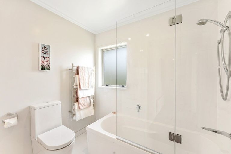 Photo of property in 29 Somerby Mews, Silverstream, Upper Hutt, 5019