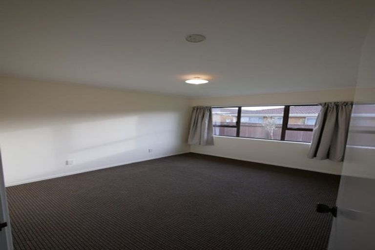 Photo of property in 2/27 Wellington Street, Papakura, 2110