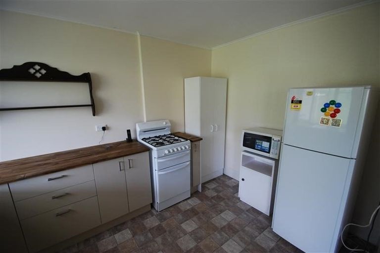 Photo of property in 14 Palm Grove, Berhampore, Wellington, 6023