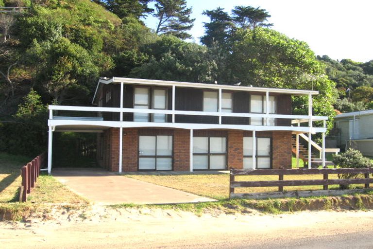 Photo of property in 63 The Strand, Onetangi, Waiheke Island, 1081