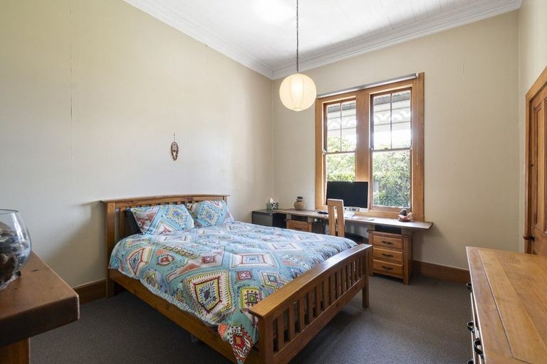 Photo of property in 18 Bourke Street, Palmerston North, 4410