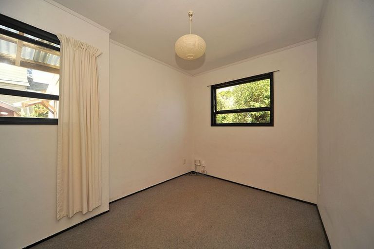 Photo of property in 53 Hawker Street, Mount Victoria, Wellington, 6011