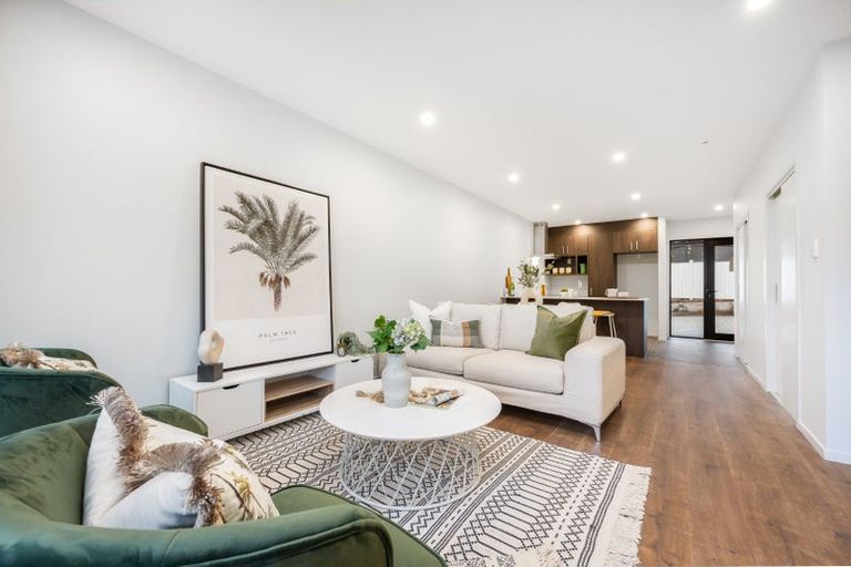 Photo of property in 120 Te Oneroa Way, Long Bay, Auckland, 0630