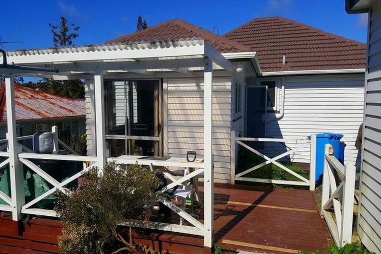 Photo of property in 4 Glenorchy Street, Glen Eden, Auckland, 0602