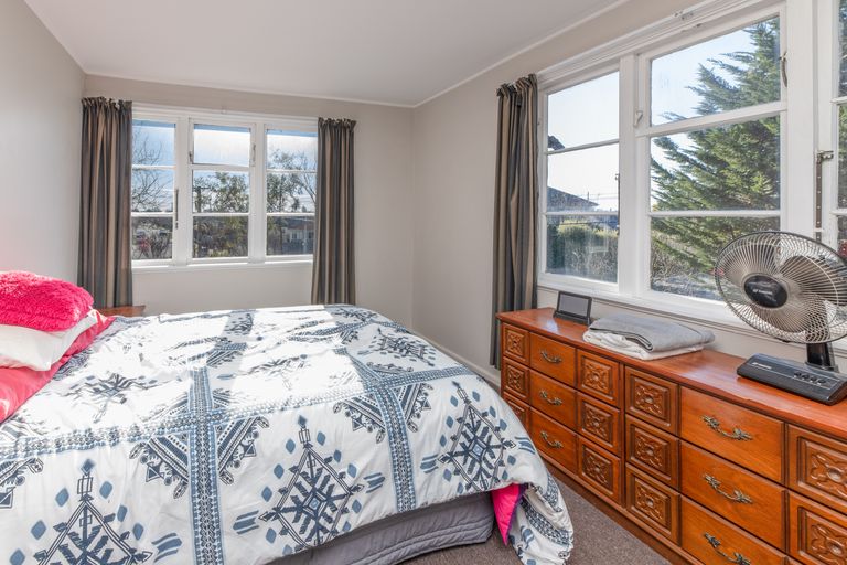 Photo of property in 13 Rowcliffe Crescent, Avonside, Christchurch, 8061