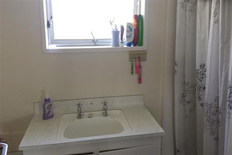 Photo of property in 2/27 Gardiners Road, Bishopdale, Christchurch, 8051