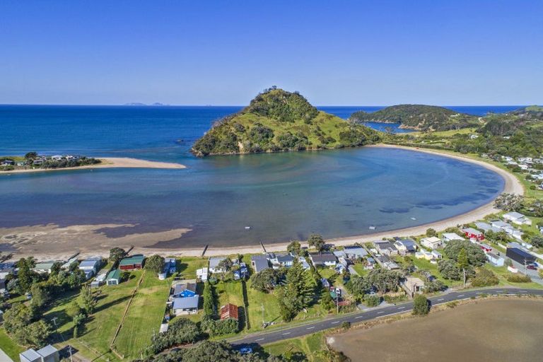 Photo of property in 858 Pataua South Road, Pataua South, Onerahi, 0192