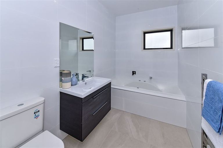 Photo of property in 3 Deol Drive, Pukekohe, 2120