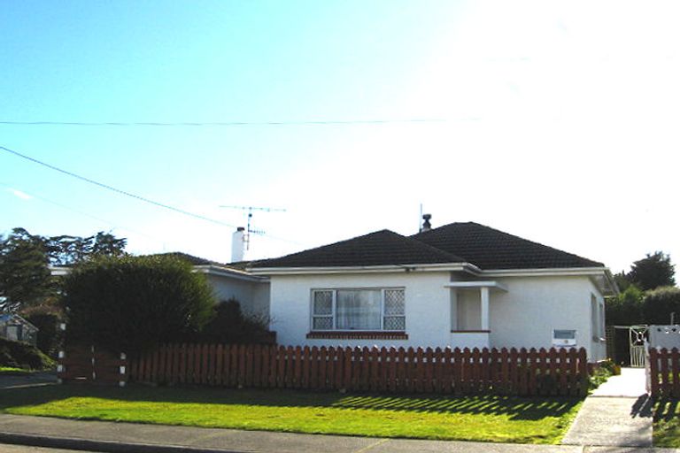 Photo of property in 10 Stephens Street, Waikiwi, Invercargill, 9810
