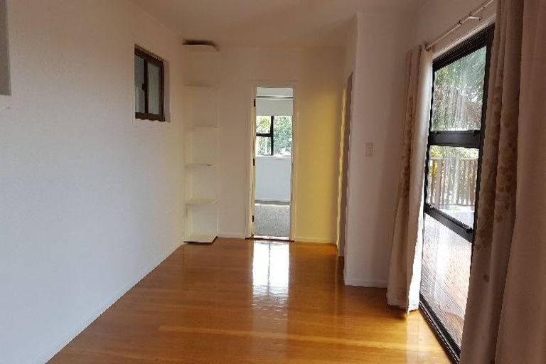 Photo of property in 3 Tudor Place, Mairangi Bay, Auckland, 0630