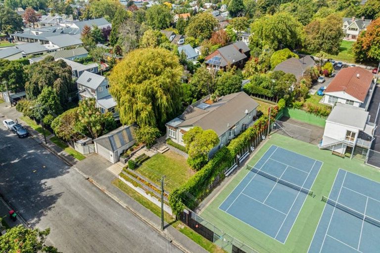 Photo of property in 20 Locarno Street, Opawa, Christchurch, 8023