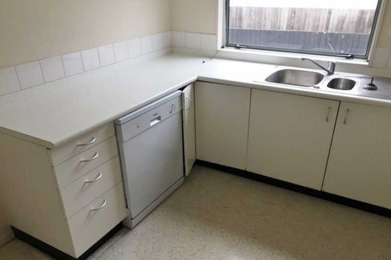 Photo of property in 8/86 Brockworth Place, Riccarton, Christchurch, 8011