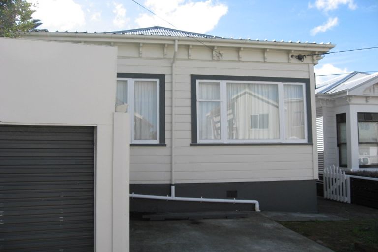 Photo of property in 8 Henry Street, Kilbirnie, Wellington, 6022