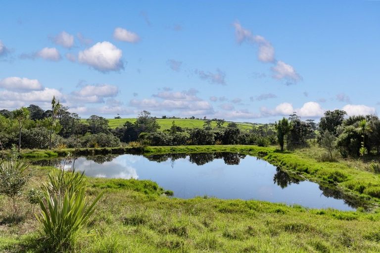 Photo of property in 68 Goodall Road, Snells Beach, 0920