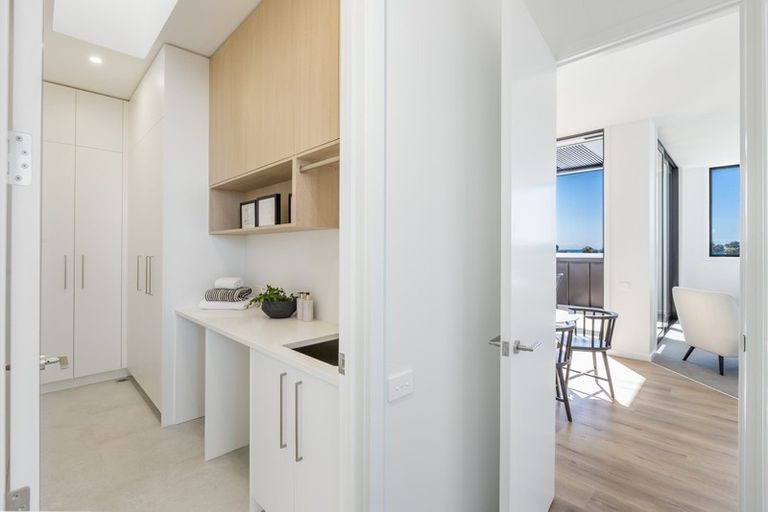 Photo of property in 6/14 Tamariki Avenue, Orewa, 0931