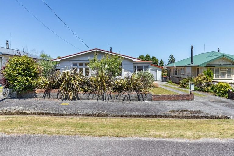 Photo of property in 20 Ashmore Avenue, Cobden, Greymouth, 7802