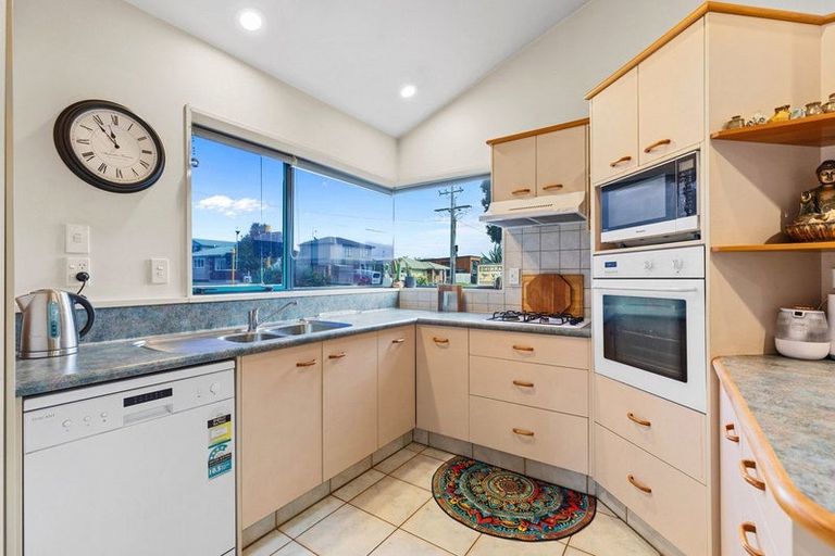Photo of property in 85a Oceanbeach Road, Mount Maunganui, 3116