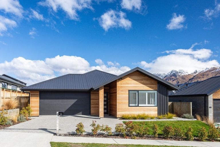 Photo of property in 13 Till Street, Jacks Point, 9371